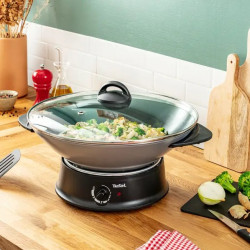 Wok couvercle verre 8 personnes WO300010 1200 Watts noir et silver