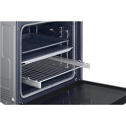 Four pyrolyse Twin Convection Série 4 NV7B4430ZAB 76 Litres Multifonction