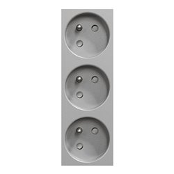 Prise triple 2P+T FR 45° Unica NU307930 Aluminium mécanisme seul