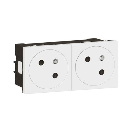 Prise 2x2P+T Surface Mosaic Link a raccordement lateral 4 modules blanc 077142L