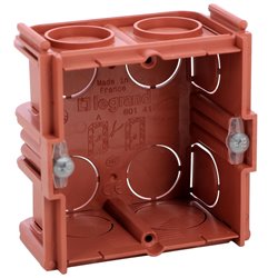 Boite monoposte Batibox maconnerie carree 1 poste associable profondeur 40mm 080141