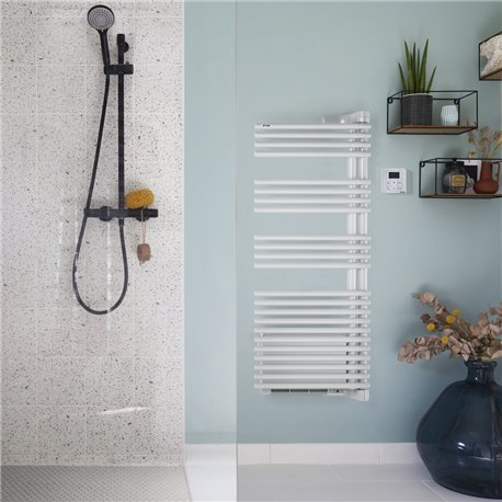 Sèche serviette eau chaude Cala Twist+Air LRNT/LNLT-IFS 547+1000 Watts, Droite