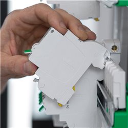 Disjoncteur Resi9 XE R9EFC602 1P+N 2 A Courbe C
