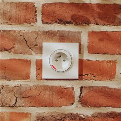 Prise 2P+T connectée Wiser Odace S520559 16 A zigbee blanc