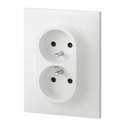 Double prise de courant compacte monobloc Easyréno 2P+T Dooxie 16A avec plaque carrée blanche 600321