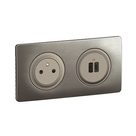 Prise 2P+T Surface Confort Céliane et double prise USB Type-A + Type-C précâblées avec plaque et boîte à encastrer Titanium CO01 Prise 2P+T Surface Confort Céliane et double prise USB Type-A + Type-C précâblées avec plaque et boîte à encastrer Titanium CO01