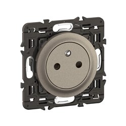 Lot de 30 Prises de courant avec terre Céliane Surface Confort Titanium avec support CY0111