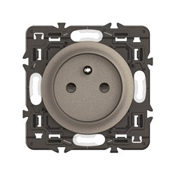 Lot de 20 Prises de courant avec terre spéciale rénovation Céliane Titanium avec support CY0116