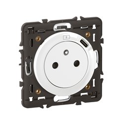 Lot de 20 Prises de courant 2P+T Surface Confort avec prise USB Type-C intégrée Céliane Blanc avec support CX0140
