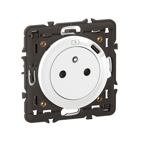 Lot de 20 Prises de courant 2P+T Surface Confort avec prise USB Type-C intégrée Céliane Blanc avec support CX0140 Lot de 20 Prises de courant 2P+T Surface Confort avec prise USB Type-C intégrée Céliane Blanc avec support CX0140