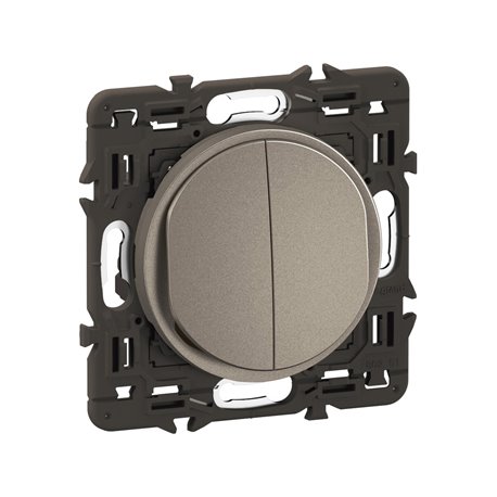 Lot de 20 Interrupteurs ou va-et-vient et poussoir Céliane Titanium avec support CY0037