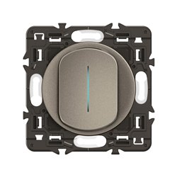 Lot de 20 Interrupteurs ou va-et-vient témoin 10A Céliane Titanium avec support CY7001