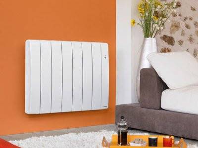 Radiateur fluide caloporteur Bilbao 4 Horizontal 750 Watts Blanc Brillant