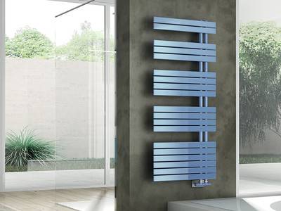 Sèche serviette eau chaude Soul 478 Watts, Mât à droite Noir opaque K1